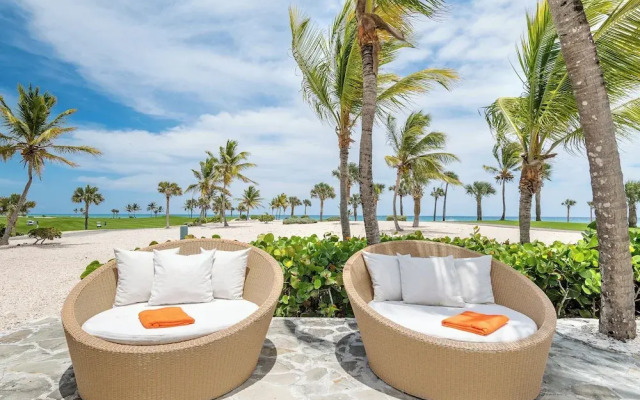 Ocean View Villa with Pool Chef Butler