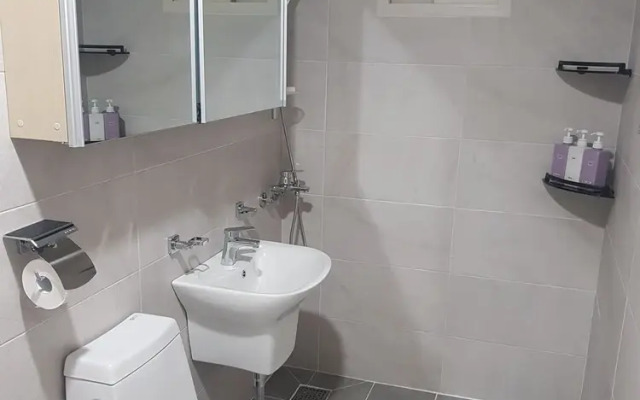 Friends Guest House - woman only