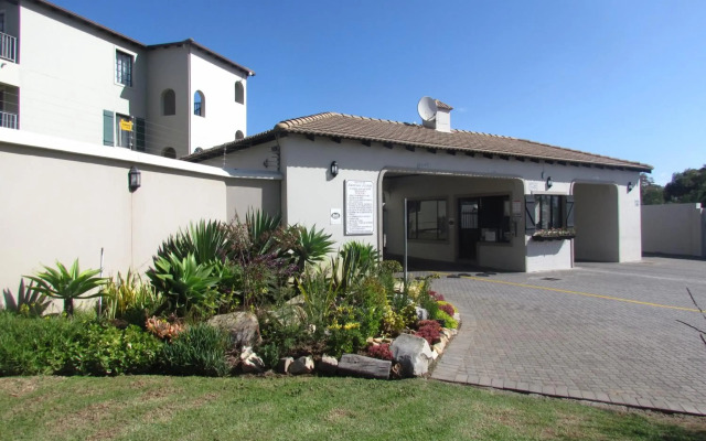 Santini Lace Self Catering Unit