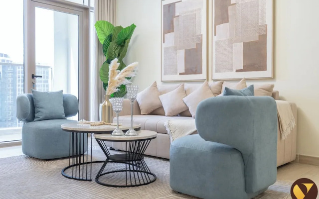 Elegant 2BR Canal View Near Dubai Mall