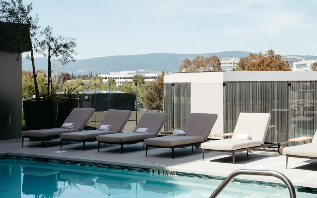 Tetra Hotel Autograph Collection