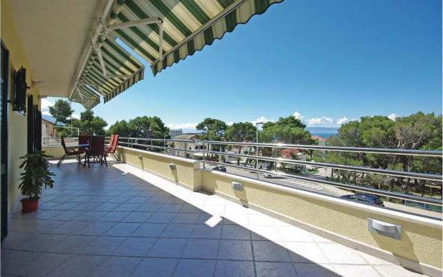 Apartment Makarska with Sea View 5