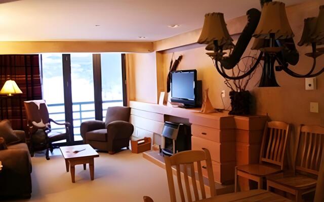 Shoshone Condos at Big Sky Resort