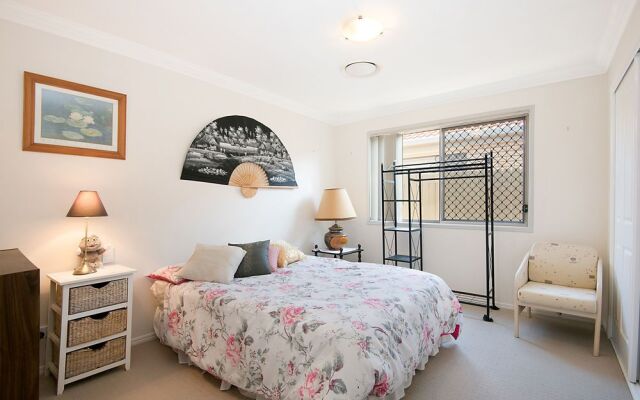 Central Redcliffe Holiday House