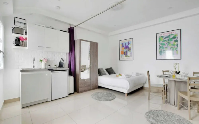 Charming Studio for 2 - Near Voltaire & 11th Arr. Town Hall, Paris
