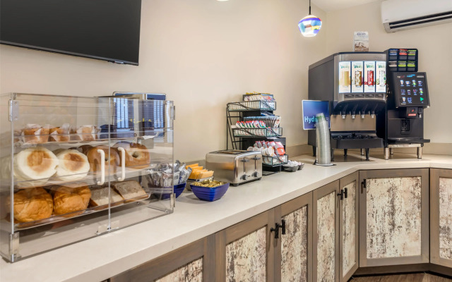 Best Western Rose Garden Inn