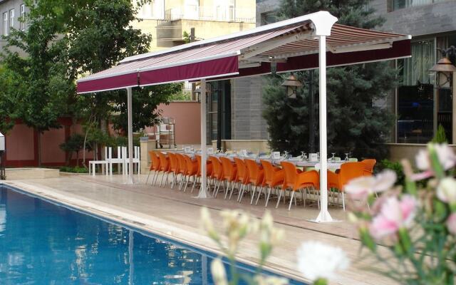 Bozdogan Hotel