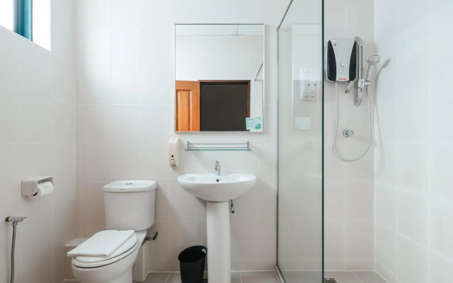 Golden View Serviced Apartment