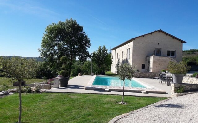 Gite la Roche - Le Domaine des Terres Blanches