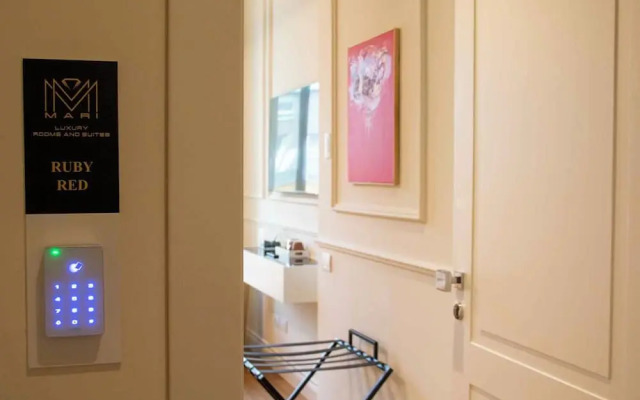 MARI Luxury Rooms and Suites