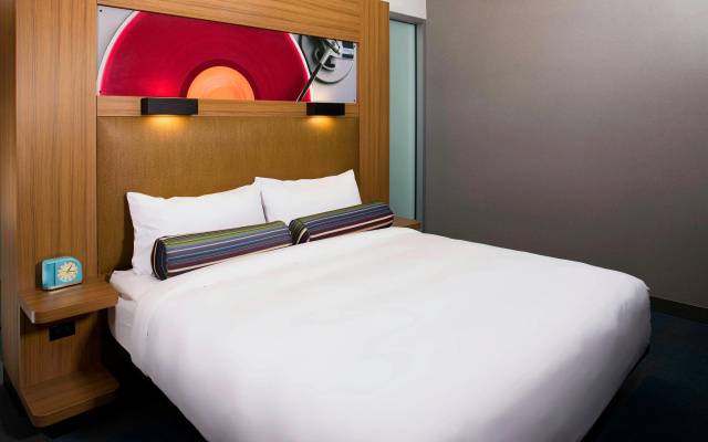 Aloft Cleveland Downtown