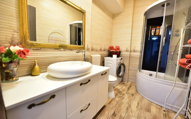 Mountain View Apartment