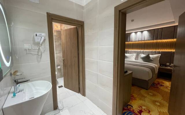 Sweet Land Hotel