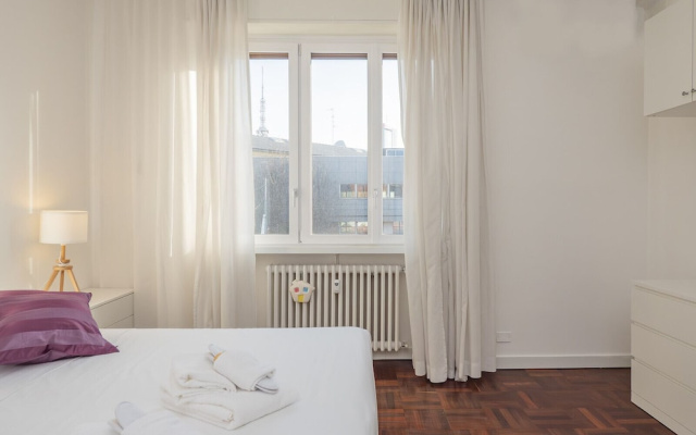 San Siro 3 Bedroom apt With Balcony