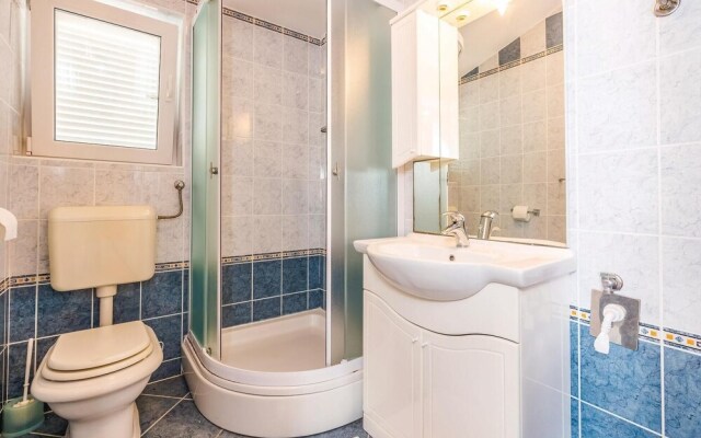 Beautiful Home in Banjol With Wifi and 2 Bedrooms