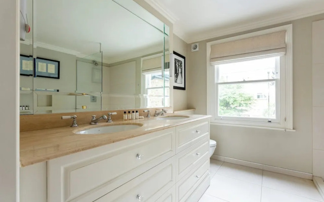 Rigault Road by Onefinestay