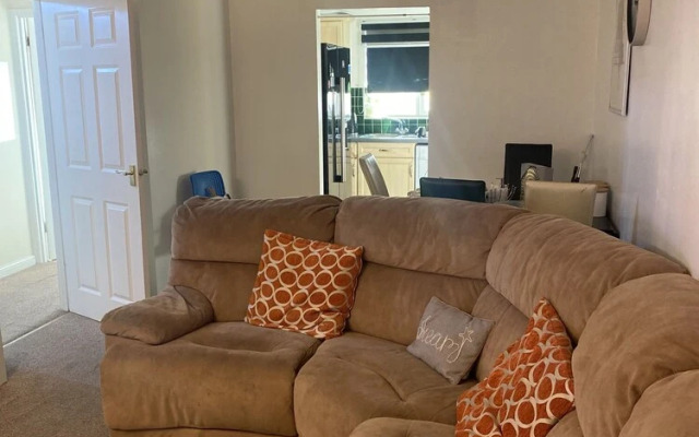 Lovely 2 Bed Apartment in East London