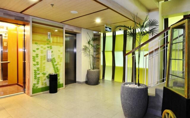 J Hotel Kuta