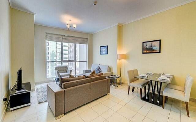 1- bed Dubai Marina Apartment in Prime Location