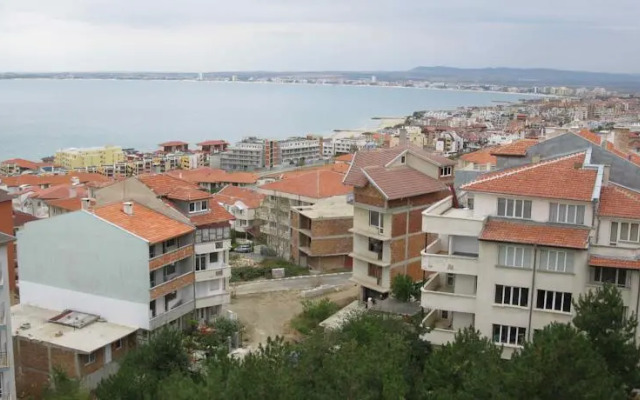 Grandview Apartments