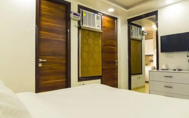 Lovely 1 bhk Serviced Apartment With Balcony
