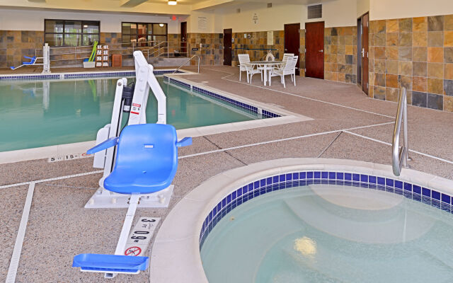 Holiday Inn Express & Suites Albany, an IHG Hotel