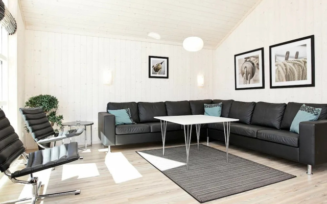 5 Star Holiday Home in Großenbrode