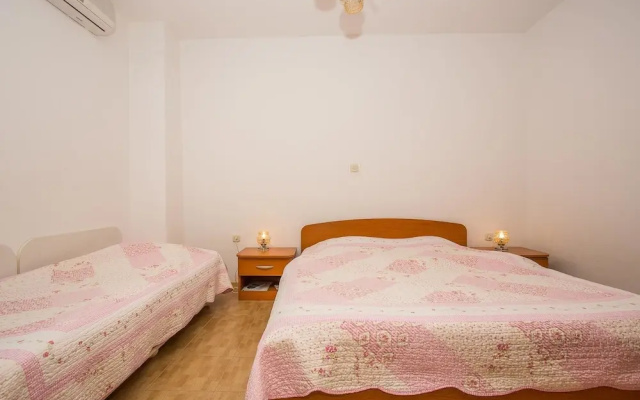 Apartments Biondić / One Bedroom A2+1 D