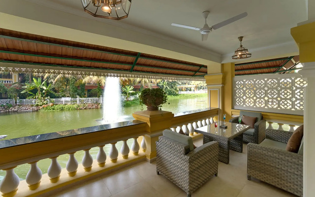 Mayfair Lagoon