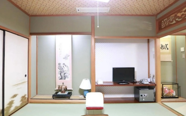 Kyoto Takao Kanko Hotel – Guest Rooms – Kyoto