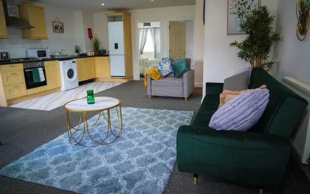 Cosy Luxury Apartment in Milton Keynes