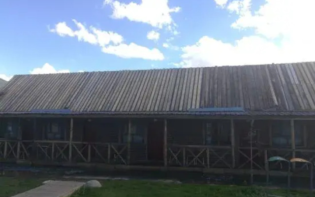 Kanas Moon Bay No.1 Mountain Villa