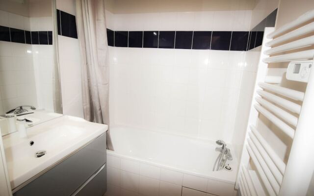 Carcassonne -Terrasse-Parking-WIFI 3lits