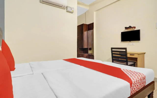 OYO Flagship 80444 Hrr Hotels