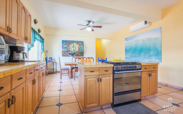 Cozy Stay 2 blocks from the beach