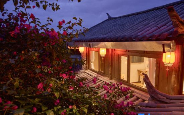 Lijiang Shuhe Old Town Yafei Snow Mountain Dream Homestay