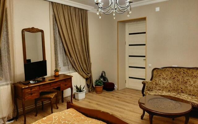 AnLi House
