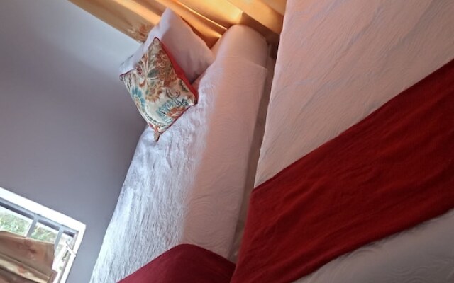 Losin Guest House