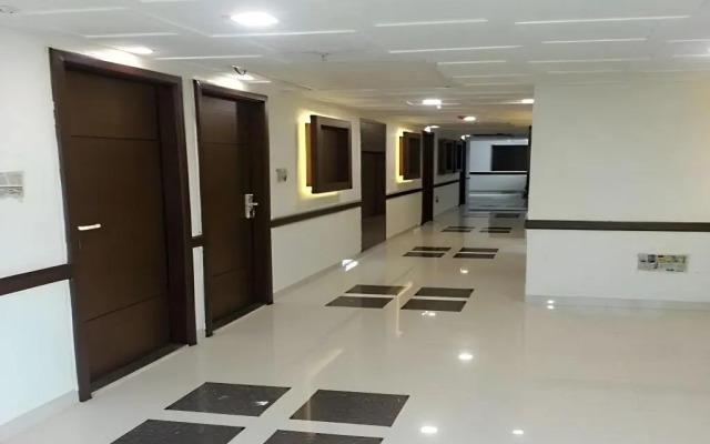 Hotel Somdeep Palace