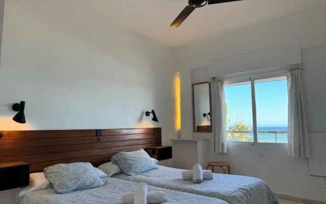 Apartamentos Playa Torrecilla