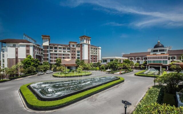 Summit Windmill Golf Suite Hotel @Suvarnabhumi