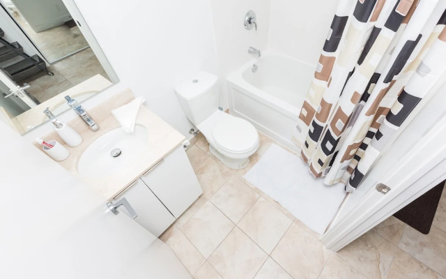 AOC Suites - Luxury Condo - City View