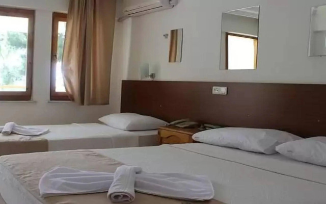 Tuana Hotel