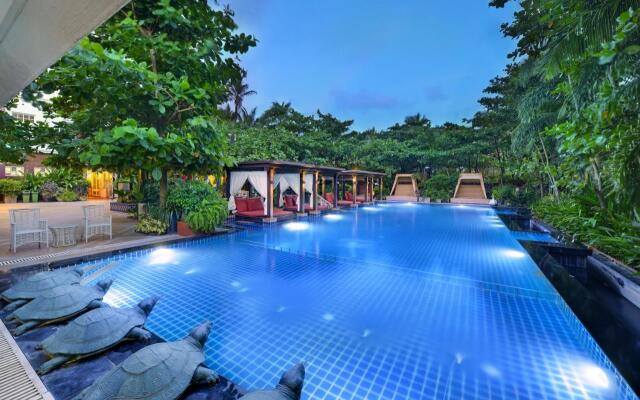 Mayfair Palm Beach Resort