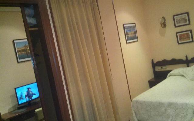 Hotel Residencia Castellano I