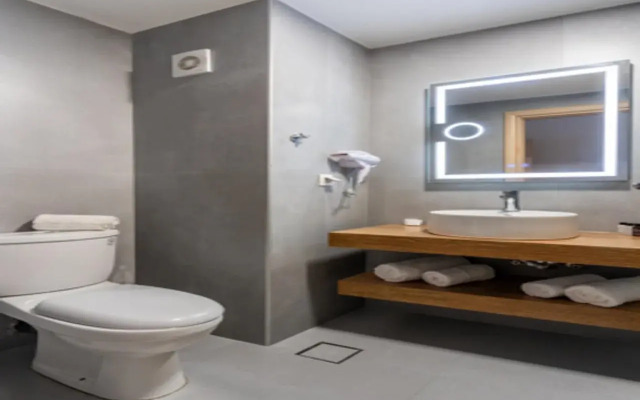 Noho by Azul Collection