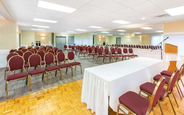 Ramada by Wyndham Coquitlam