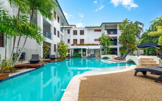 Meridian Port Douglas - Adults only