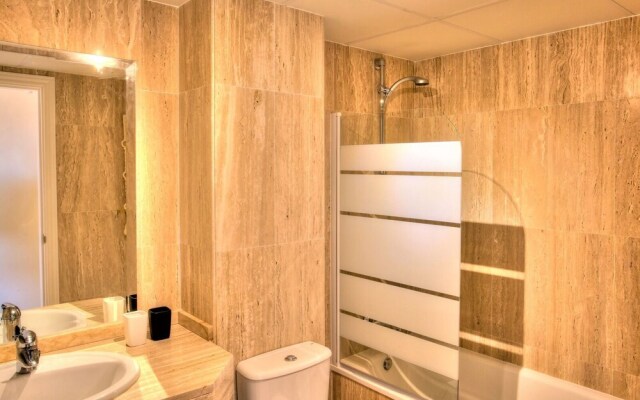 2 Bedroom Apartment