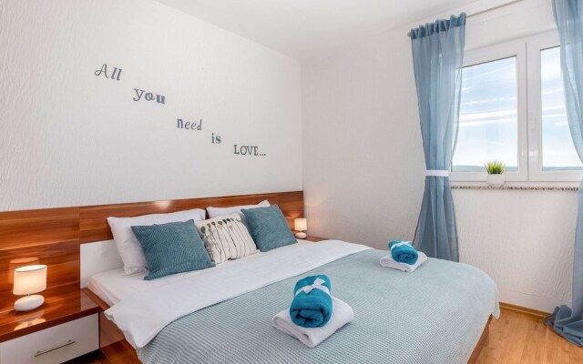 Splendid Apartment with Hot Tub in Crikvenica Croatia